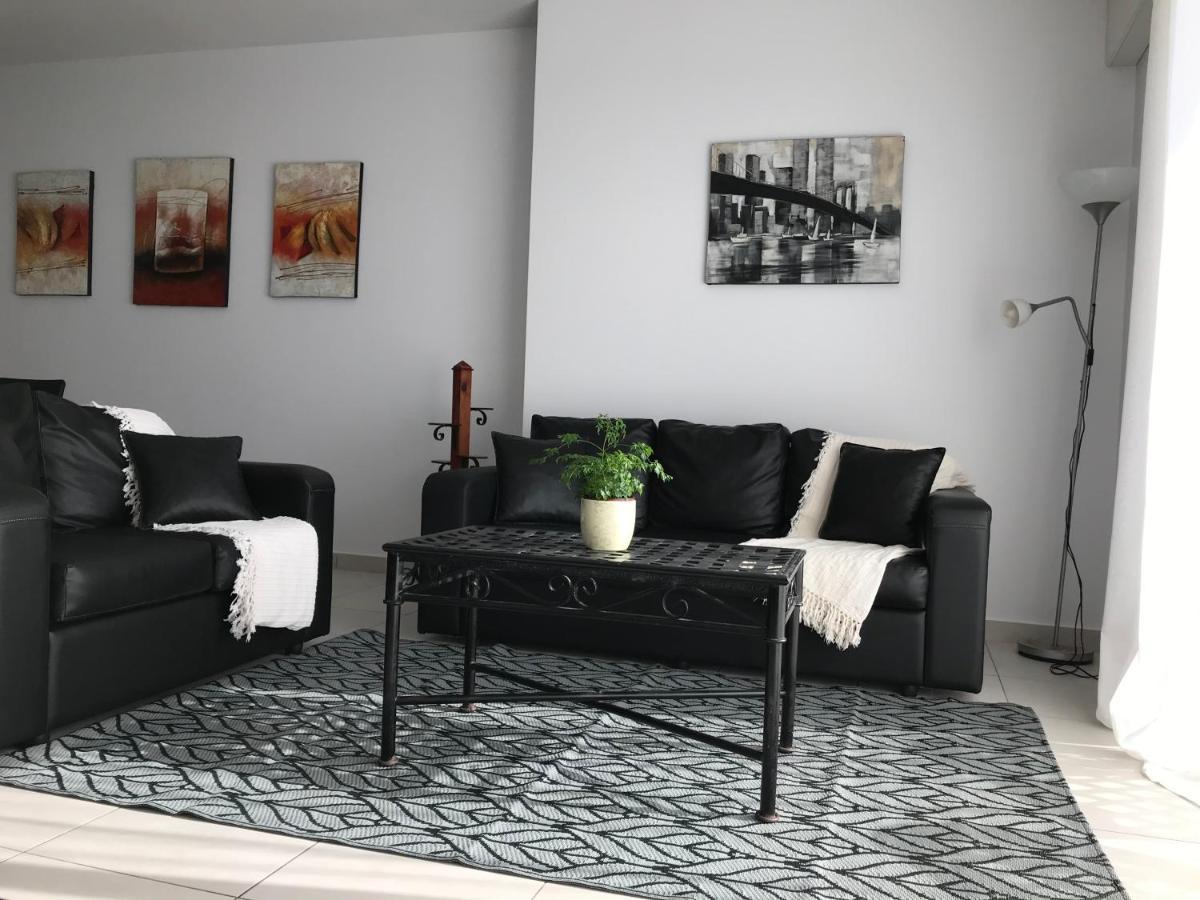 خليج سانت بول Ocean Pearl Apartment No4 المظهر الخارجي الصورة